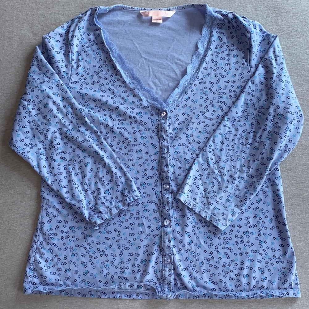 💟$3 Bundle Add On💟 Victoria’s Secret 3/4 sleeve buttoned pajama shirt
